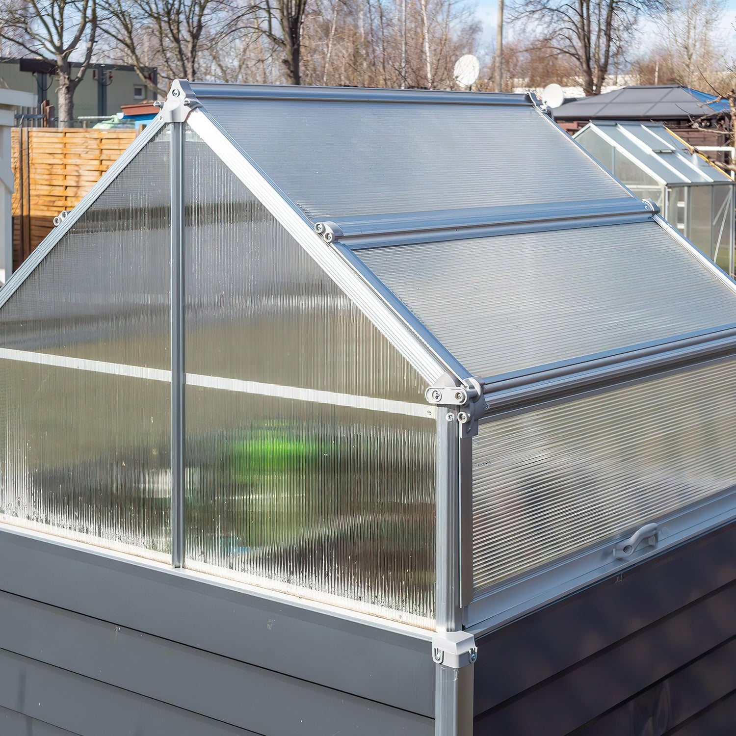SWANEW 14× Polycarbonat Hohlkammerstegplatten 4 mm – UV-beständige Doppelstegplatten 60,5×121 cm mit 50 Stück W-Clips & 50 Stück Z-Clips – Ideal für Gewächshaus, Garten & Überdachung