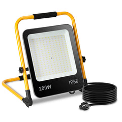 SWANEW LED Baustrahler 50W-200W, Arbeitsleuchte IP66 Wasserdicht, LED-Strahler mit 3M Kabel, und Faltbarer Ständer, 6000K Kaltweiß Fluter für Werkstatt (mit Stecker)